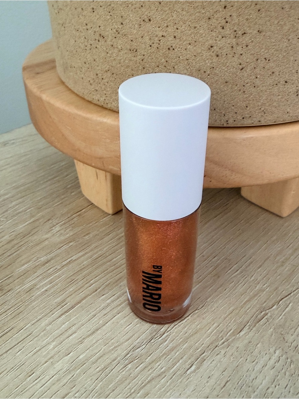 MAKEUP BY MARIO Metallic Lip Gloss – SHADE: Rose Gold Sparkling Bronze Lip Gloss